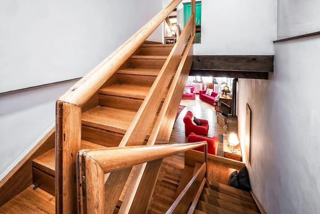 Loft Overlooking The Old Town . Feltre Appartamento