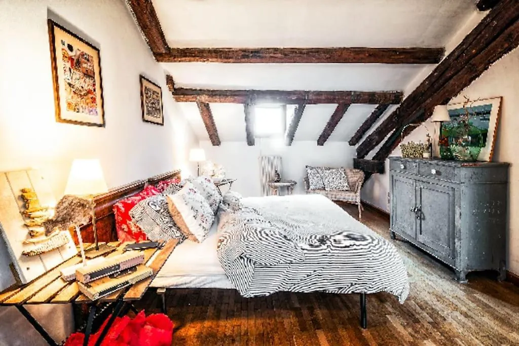 Loft Overlooking The Old Town . Feltre