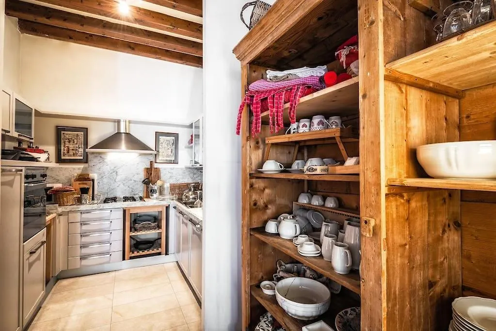 Loft Overlooking The Old Town . Feltre Appartamento
